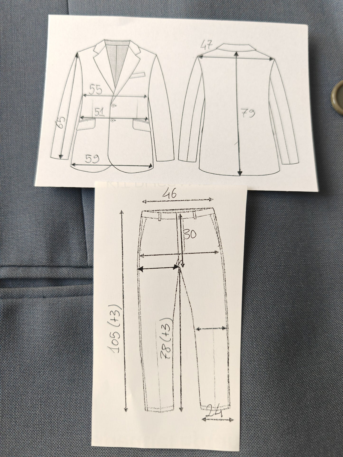 Completo anni '70 in tela di lana azzurro carta da zucchero - tg. 50