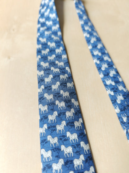 Cravatta Hermès 7110 OA con zebre e savana