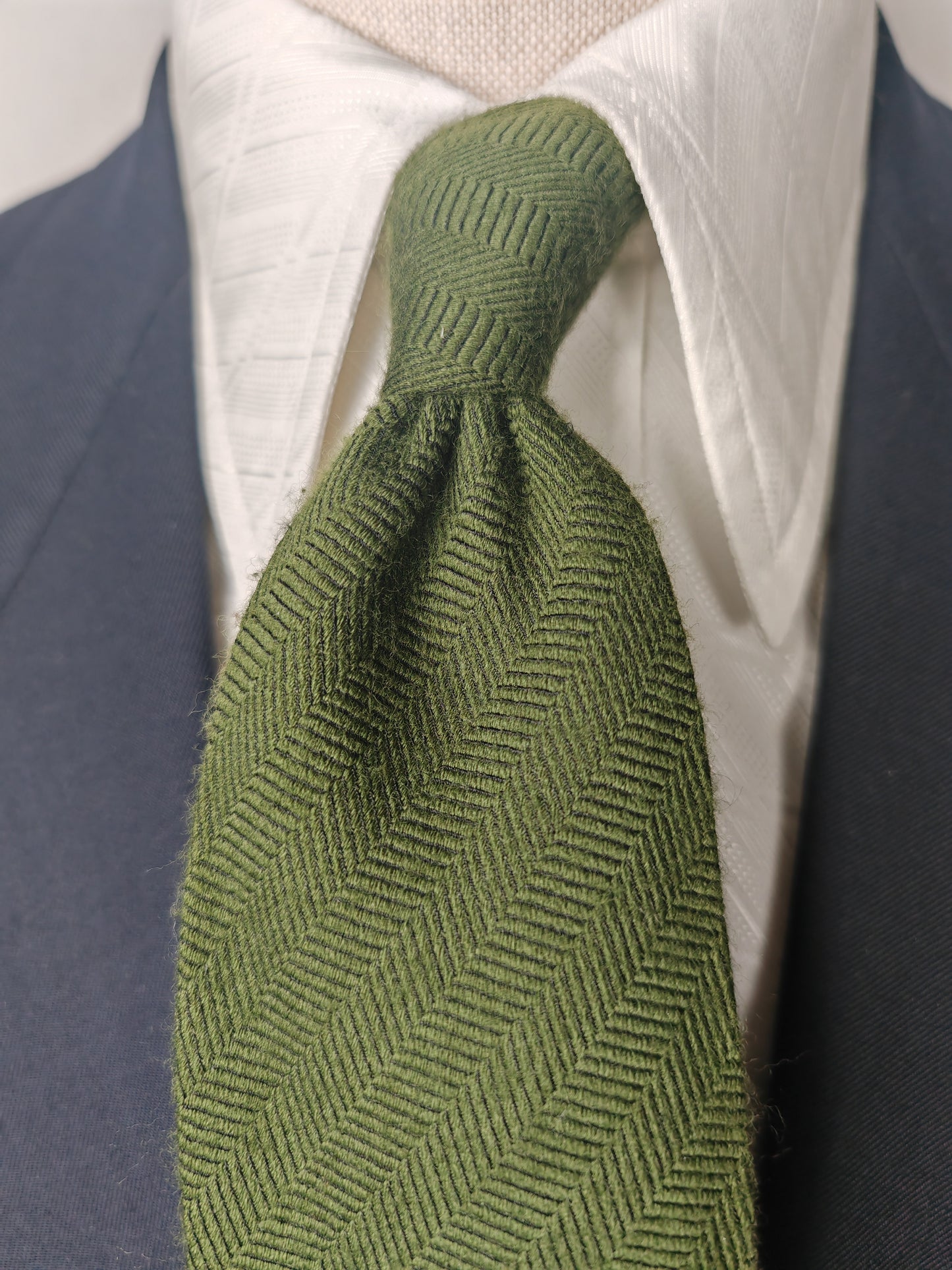 Cravatta in pura lana verde spigata