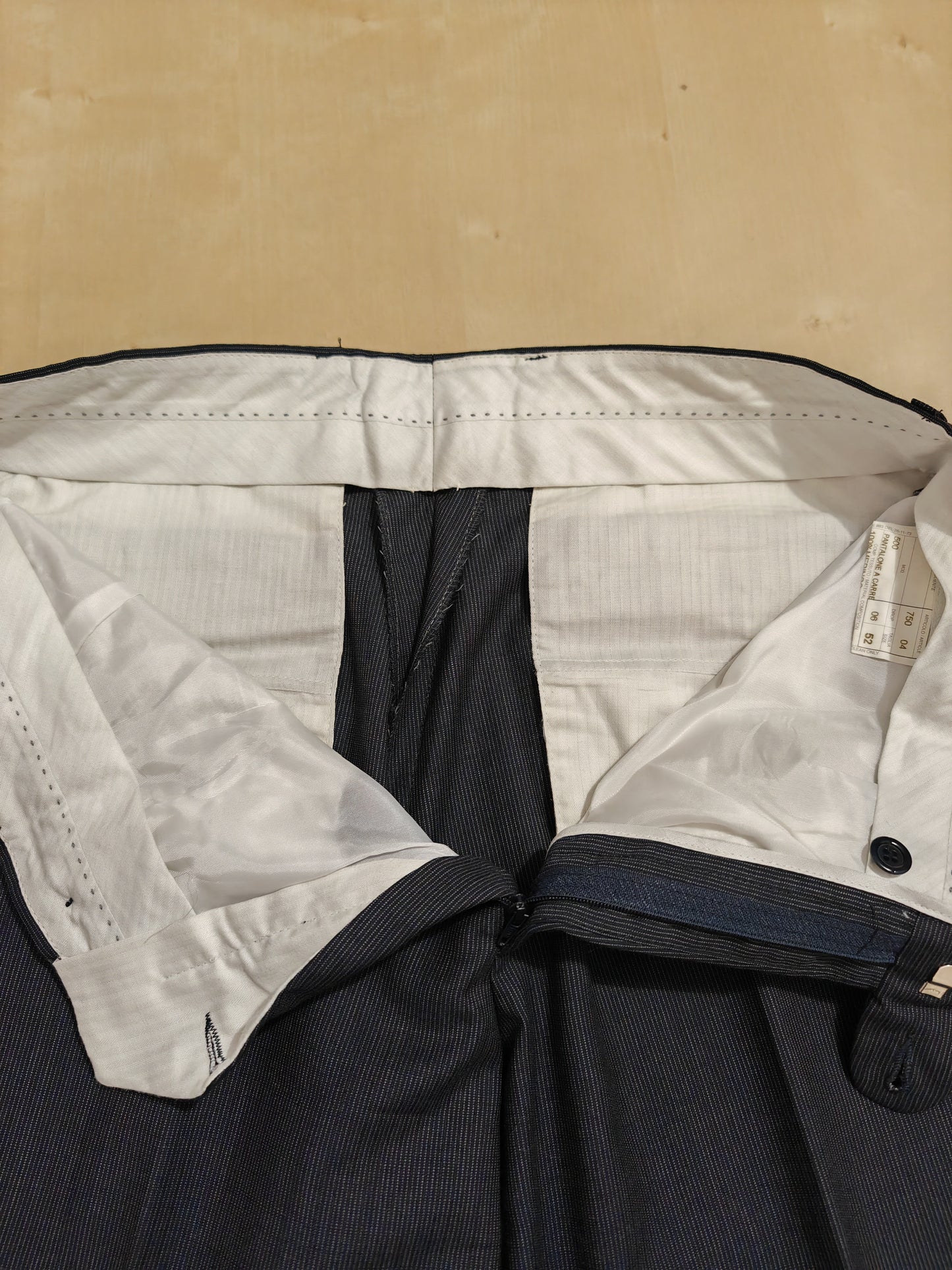 Completo 3 pezzi anni '90 in fresco lana blu gessato - tg. 50