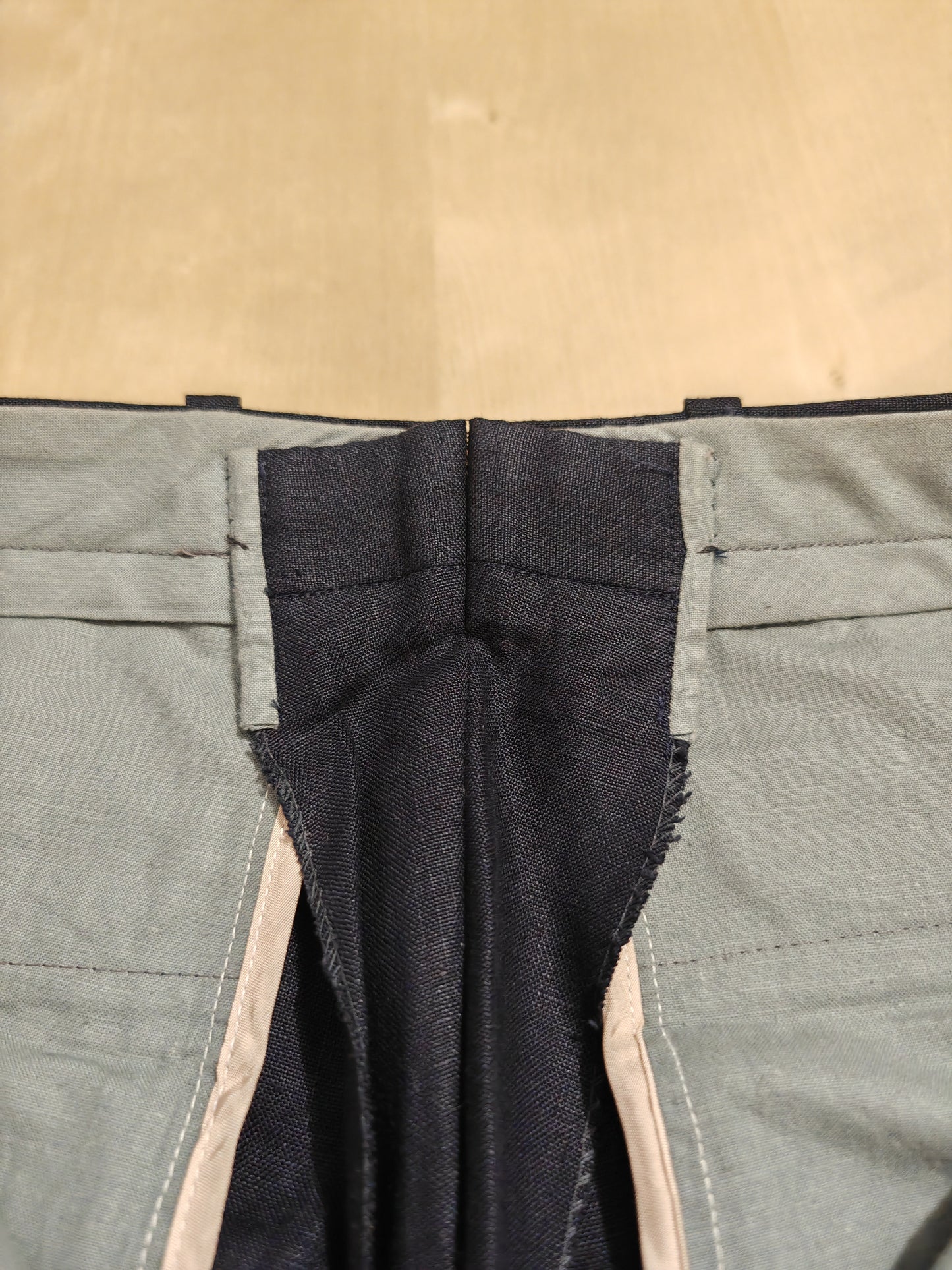 Completo doppiopetto sartoriale anni '70 in puro lino blu - tg. 46