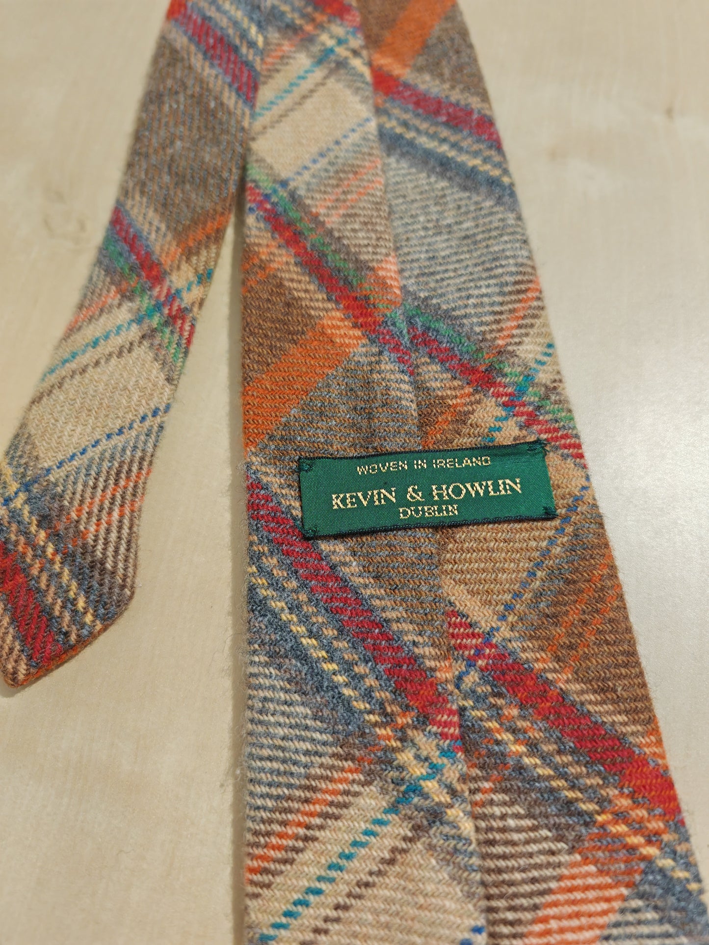 Cravatta in tweed irlandese tartan multicolore