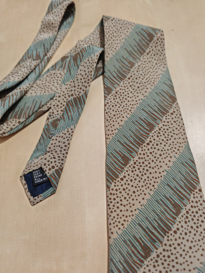 Cravatta Krizia verde salvia fantasia righe diagonali