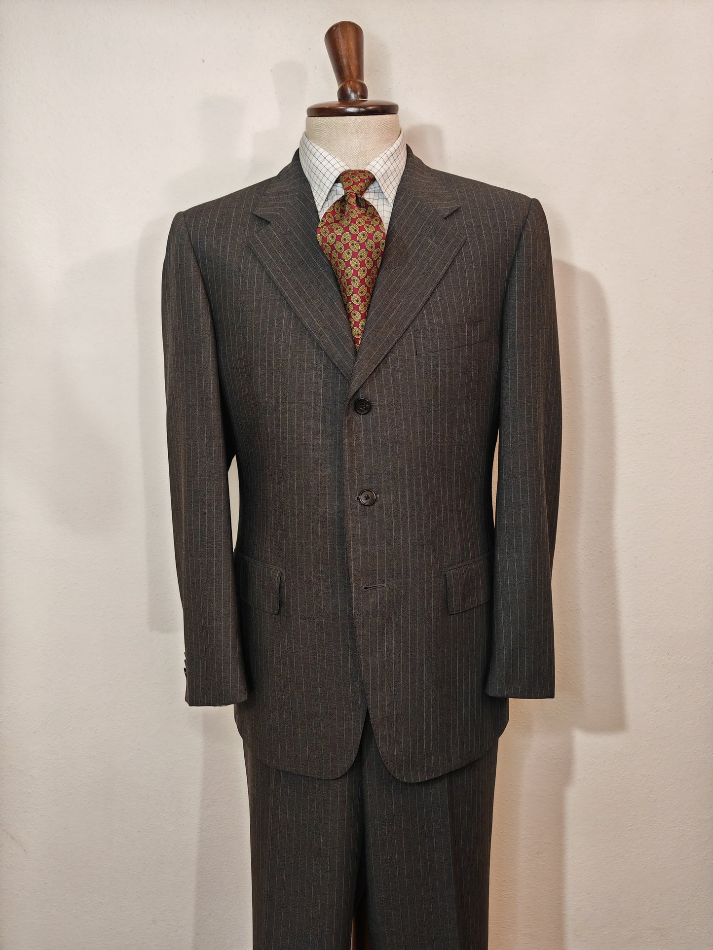 Completo Corneliani linea sartoria in fresco lana antracite gessato - tg. 52