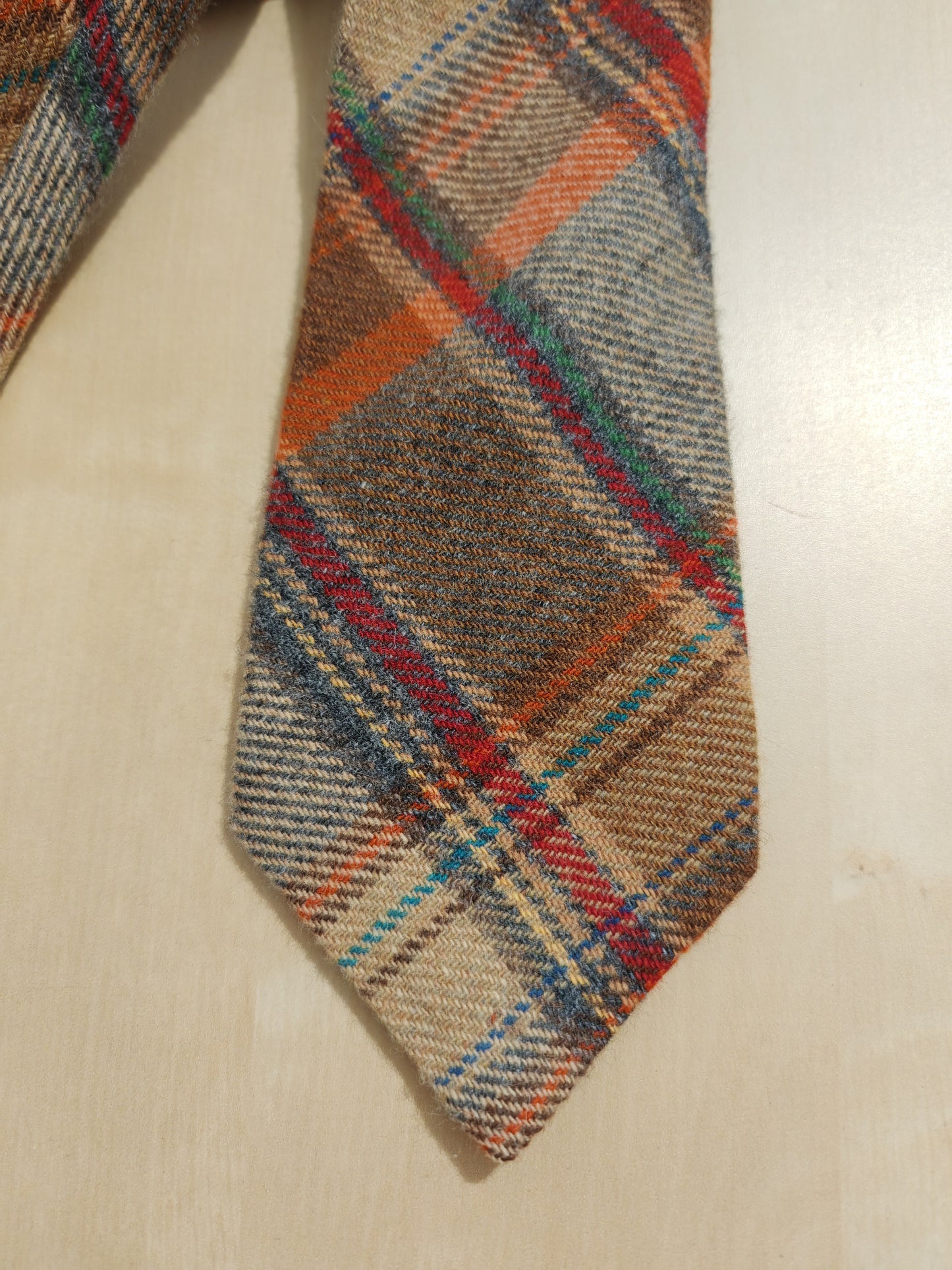 Cravatta in tweed irlandese tartan multicolore